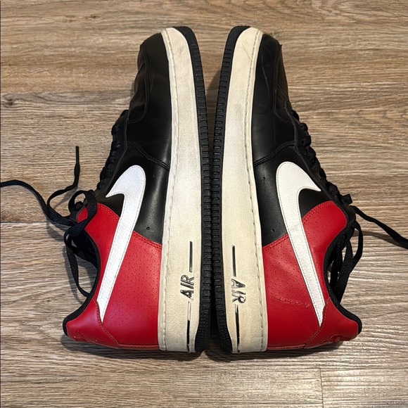 Nike Air Prestige III Low Top Men's Black/Red/White Sneakers Size 12 - Picture 3 of 9